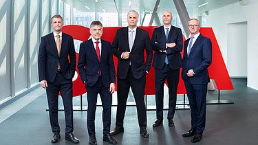 Management Board photo STRABAG SE: from left to right: Siegfried Wanker, Christian Harder, Stefan Kratochwill, Péter Glöckler, Jörg Rösler