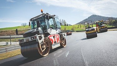 Roller on the roadway