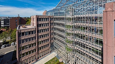 Foto vom ZÜBLIN-Haus in Stuttgart. 