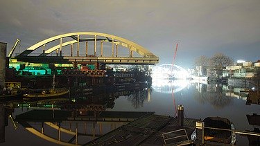 Foto von einem Industriehafen.  