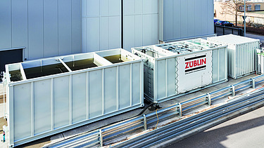 Foto den drei Containern: Absetzbecken, BW-KOMPAKT und NEUTRA-KOMPAKT.