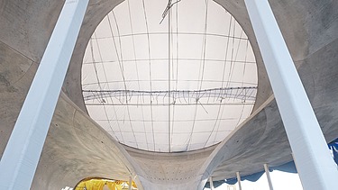 Ein Foto von der Baustelle von Stuttgart 21. Mit betonierten Kelchstütze.  