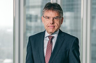 The photo shows Christian Harder, STRABAG Chief Financial Officer