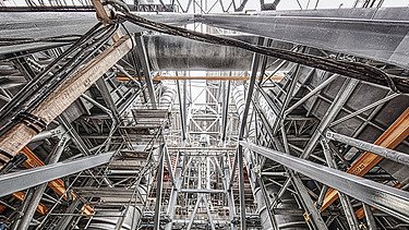 Foto von der Mühlverbrennungsanlage „Copenhill“ von innen.  