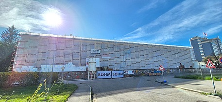 Foto von der Sanierung des Schulgebäudes im Aubrunnerweg