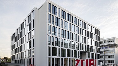 Foto vom Neubau des Innovation Center am ZÜBLIN-Campus in Stuttgart.  
