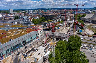 Foto von den Bauarbeiten am 1,6 km langen Straßentunnel Kriegsstraße in der Karlsruher Innenstadt.