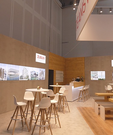 Seitenansicht vom ZÜBLIN-Stand auf dem Deutschen Bautechniktag 2019 in Stuttgart.