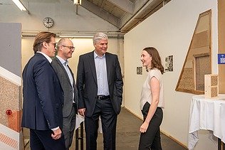 Rundgang im Reallabor für ökologische Baustoffen