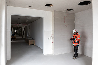 Foto eines Geschoßes im Rohbauzustand