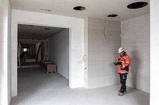 Foto eines Geschoßes im Rohbauzustand