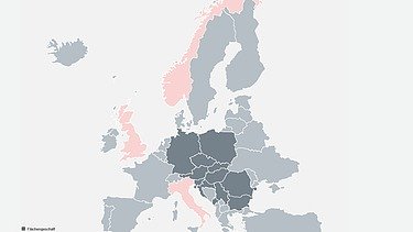 With a network of more than 300 locations, roxit is active in twelve countries and also operates in the international project business.