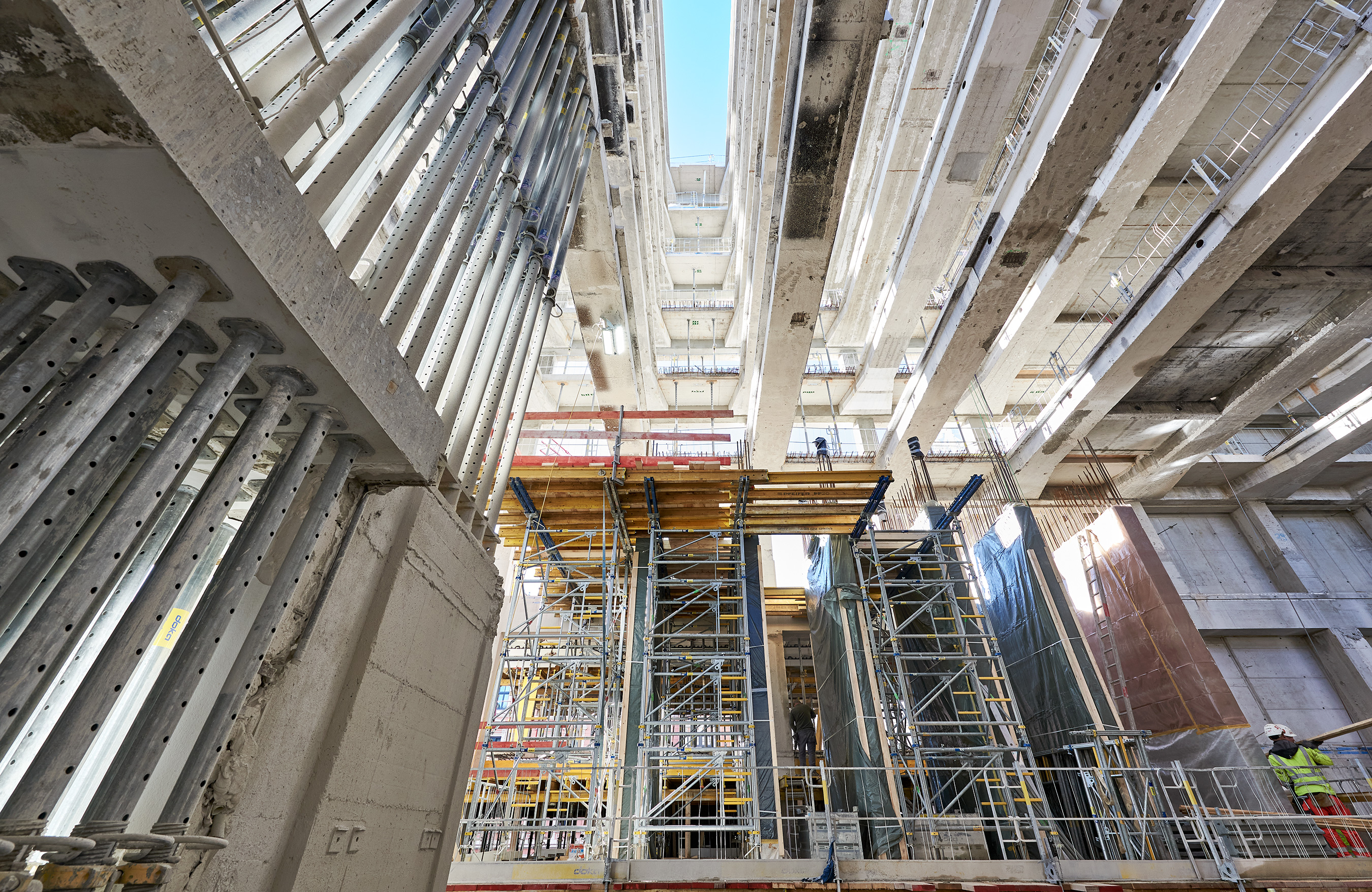 Foto von bestehendem Stahlbeton-Skelett bei DAS RAIQA