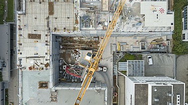 Foto von auf der Rohbaustelle, aus der Vogelperspektive.  