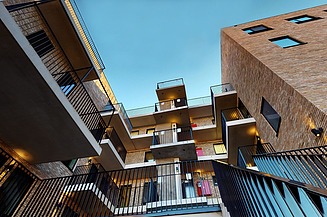 Visualisierung von den neunen Wohnungsbauten in Gent aus der Froschperspektive. 