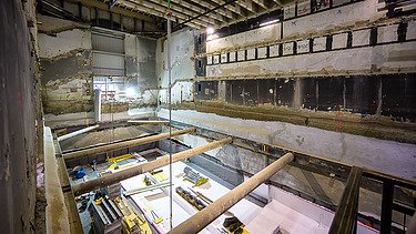 Foto vom tiefsten Punkt der Baustelle im Innenraum