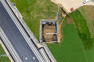 Luftaufnahme von dem Start des Tunnelbaus an der Große Wendlinger Kurve.