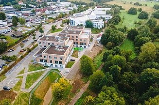 Foto vom Holzhybrid-Neubau Universität Witten/Herdecke.