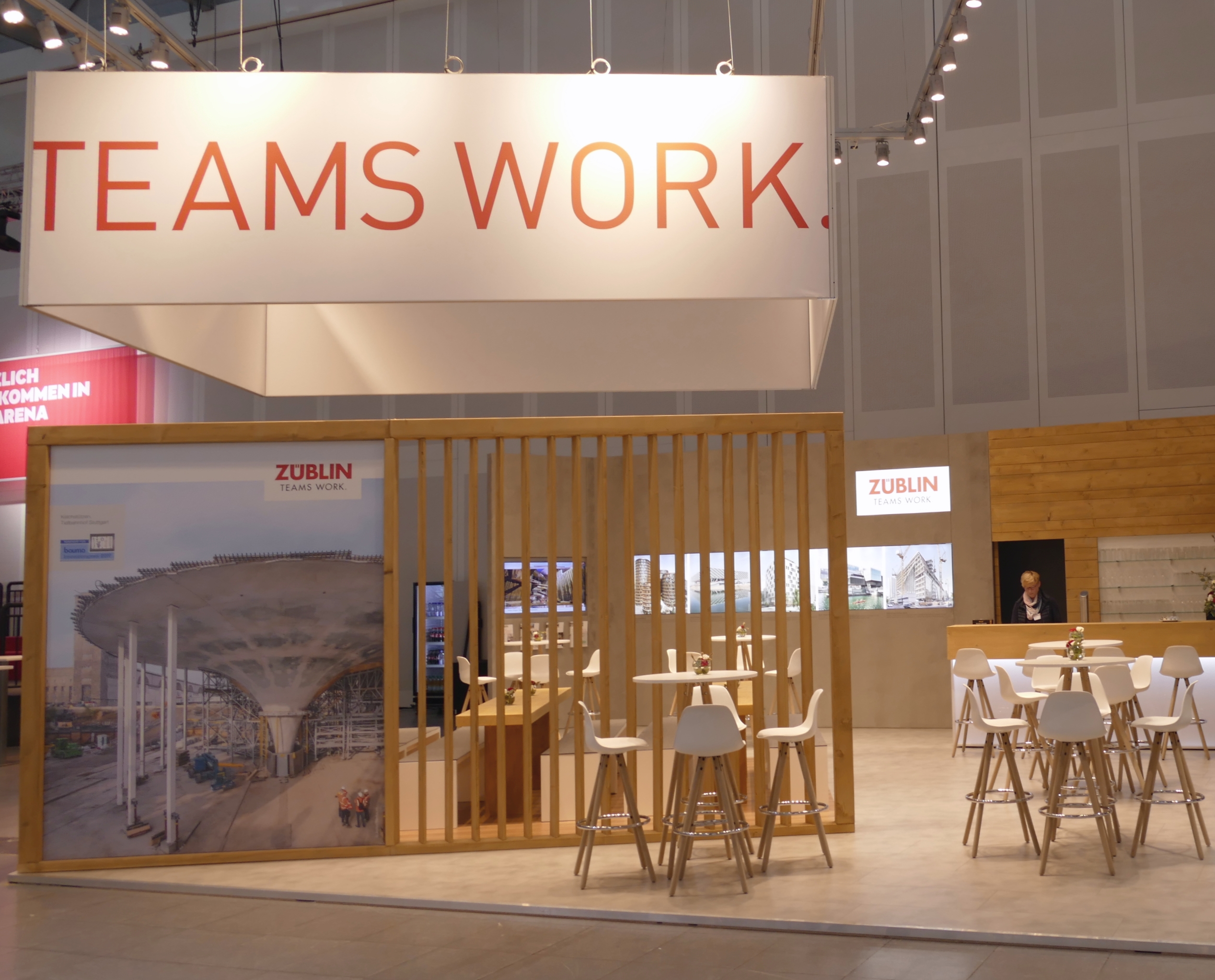 Frontansicht vom ZÜBLIN-Stand auf dem Deutschen Bautechniktag 2019 in Stuttgart.