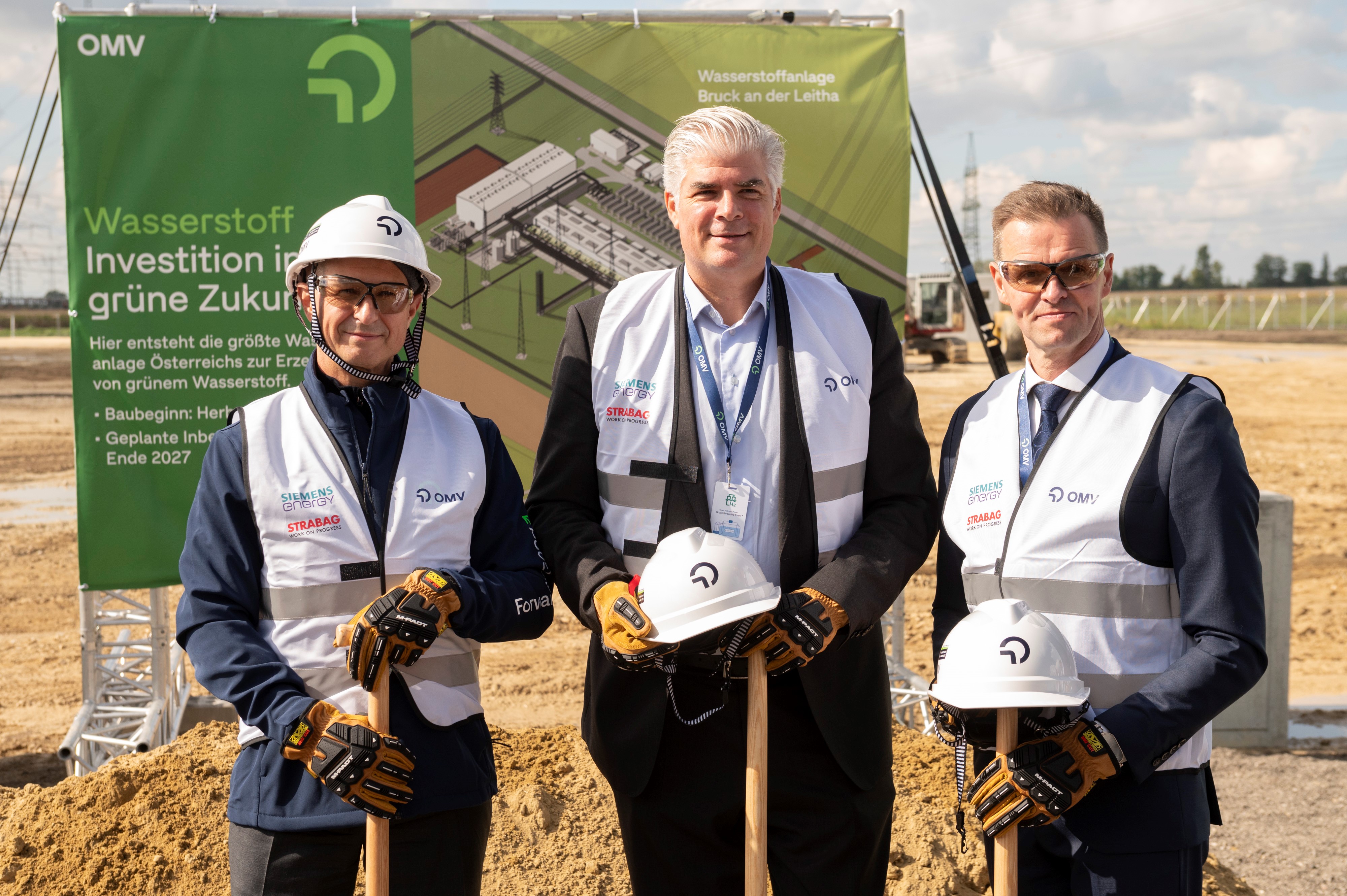 Gruppenfoto im Zuge des Spatenstichs