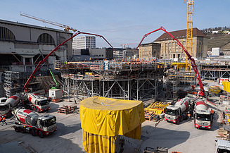Foto vom Bau des Sonderkelch für die Dachkonstruktion des neuen Stuttgarter Tiefbahnhofs.