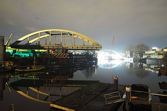 Foto von einem Industriehafen.  