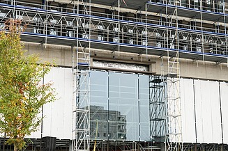 Foto von einer Baustelle von einem Haus.  