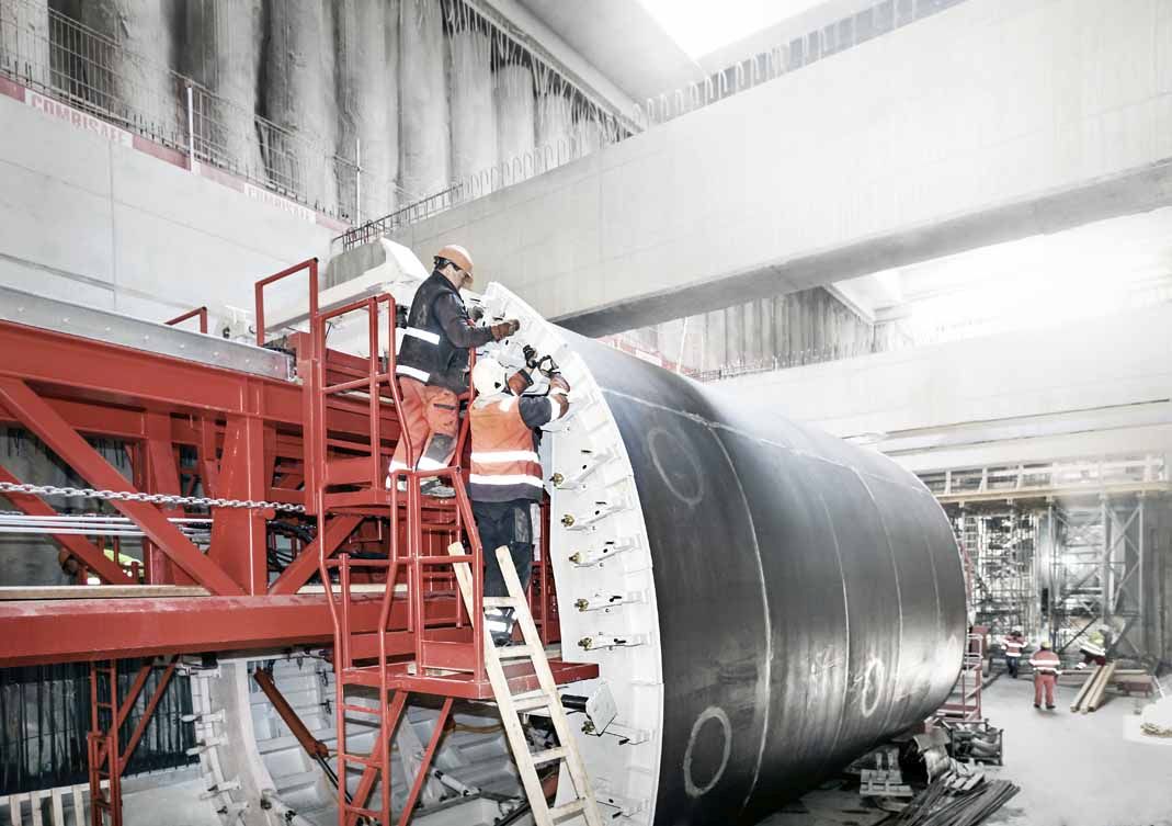 Foto vom Ingenieurbau und ZÜBLIN mit Neubau des Grubenwasserkanals.