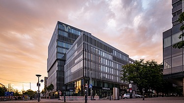 Foto vom Volksbankgebäude in Freiburg.