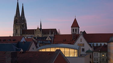 Foto von der Skyline in Regensburg mit Blick auf dem Dom.   