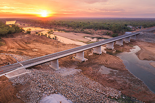 Photo of the Fitzroy River Bridge at sunset