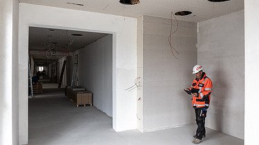 Foto eines Geschoßes im Rohbauzustand