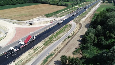 Foto von einer neuen Schnellstraße