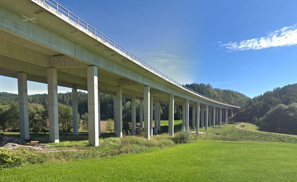 Foto einer Brücke