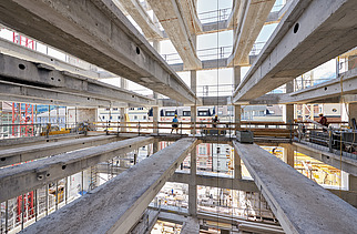 Foto vom Atrium bei DAS RAIQA