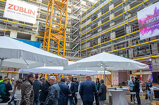 Foto von dem Baustellenfest für Büroensemble ROSSIO.