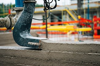 Close-up of a 3D concrete print head